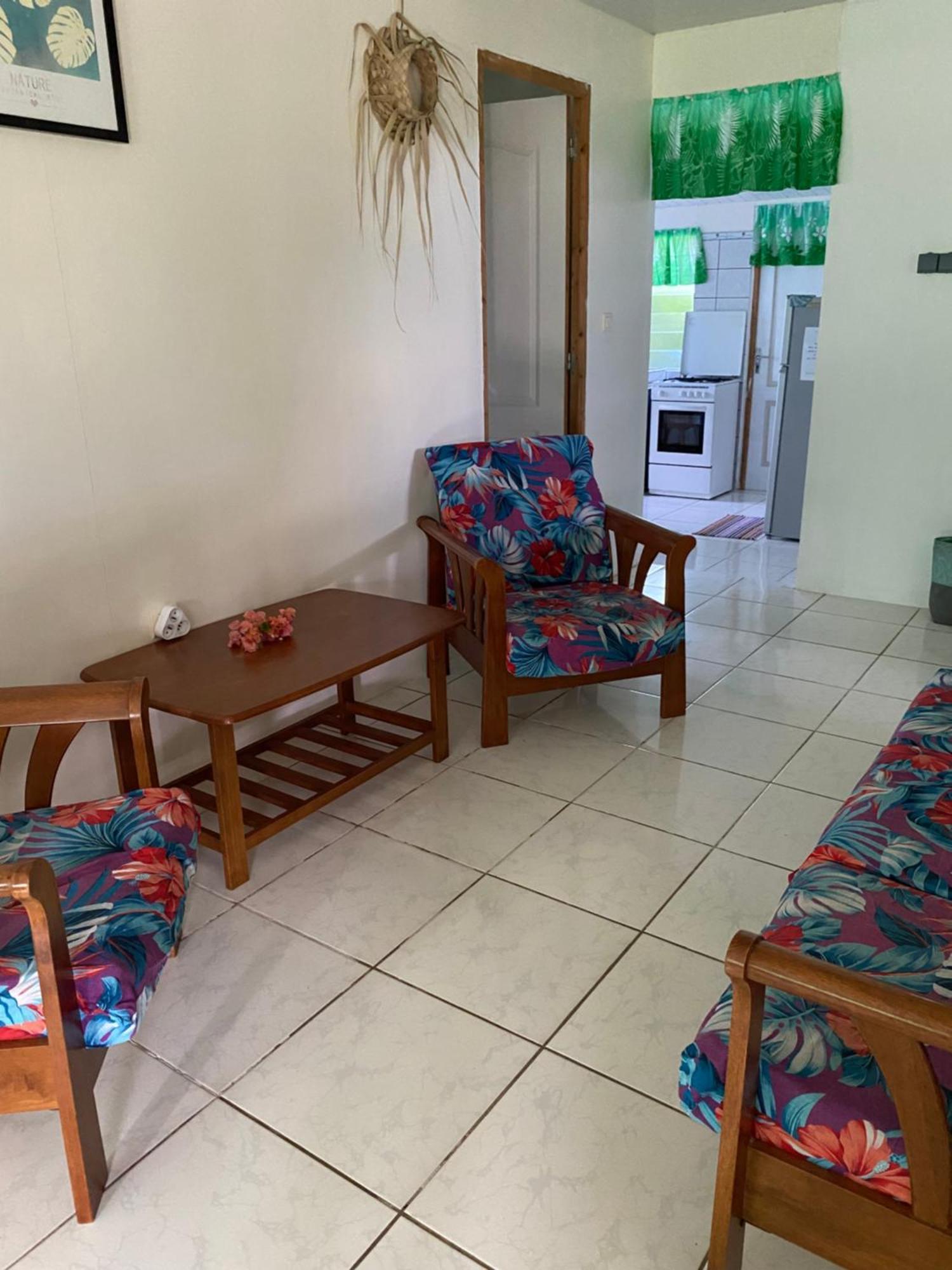 Chez Taia Et Vero Tiputa Luaran gambar